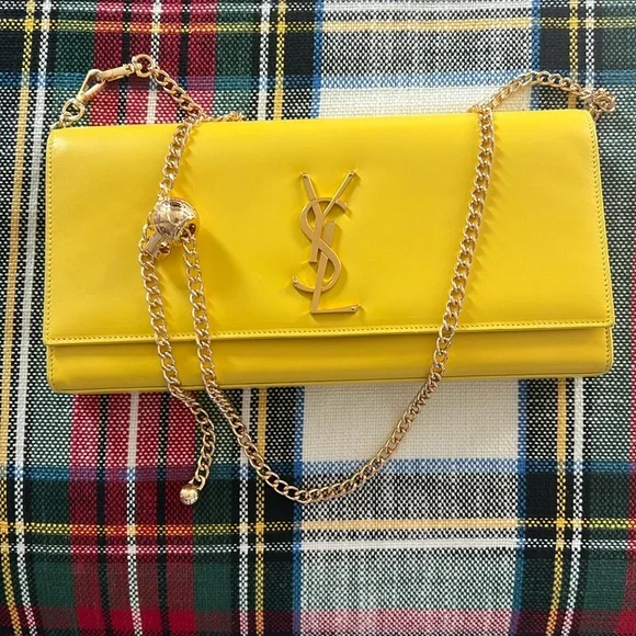 n*w様 Yves Saint Laurent ゴールドレザー バッグ Saint Laurent Gold Metallic Leather Classic Monogram Tassel